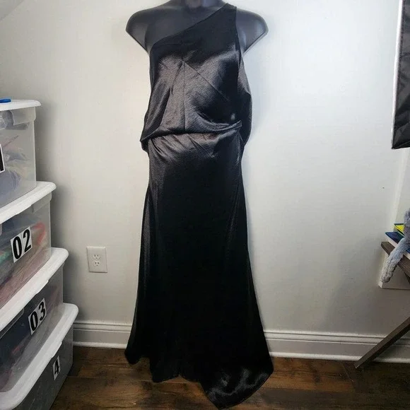 ASOS Black One-Shoulder Satin Maxi Dress - Picture 5 of 7
